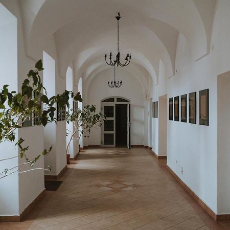 Pokoje Goscinne Domu Pielgrzyma W Supraslu Exterior foto
