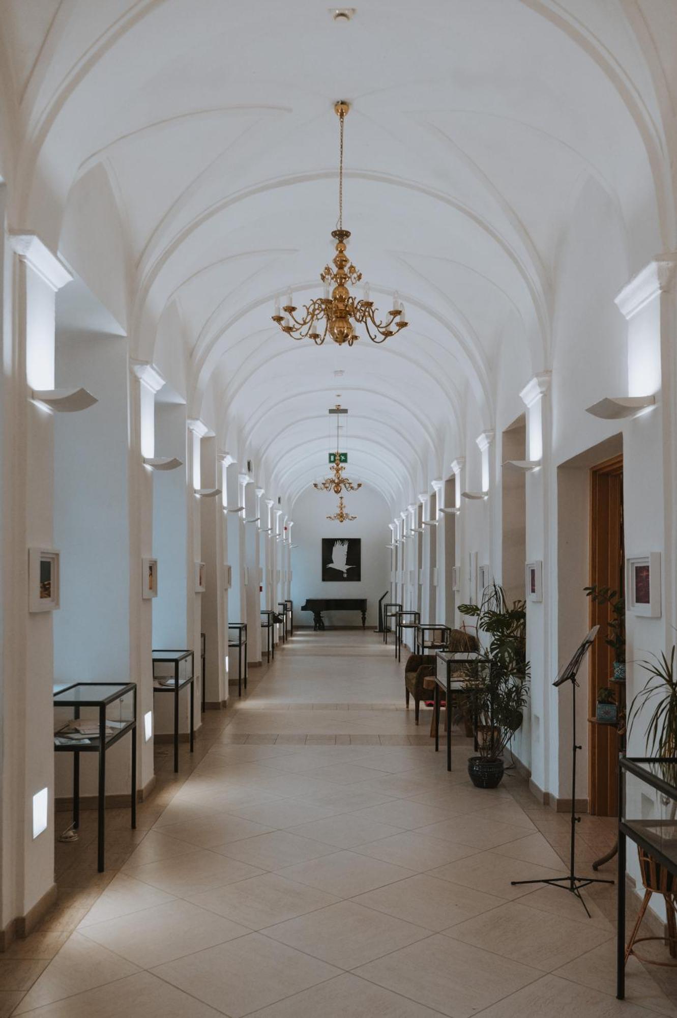 Pokoje Goscinne Domu Pielgrzyma W Supraslu Exterior foto