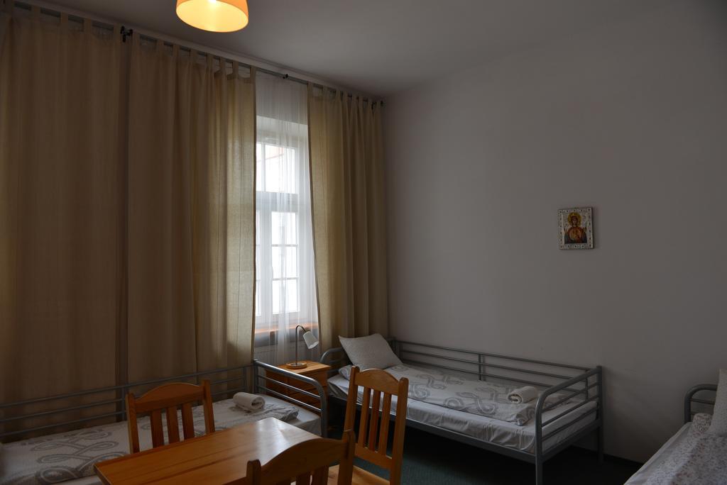 Pokoje Goscinne Domu Pielgrzyma W Supraslu Zimmer foto
